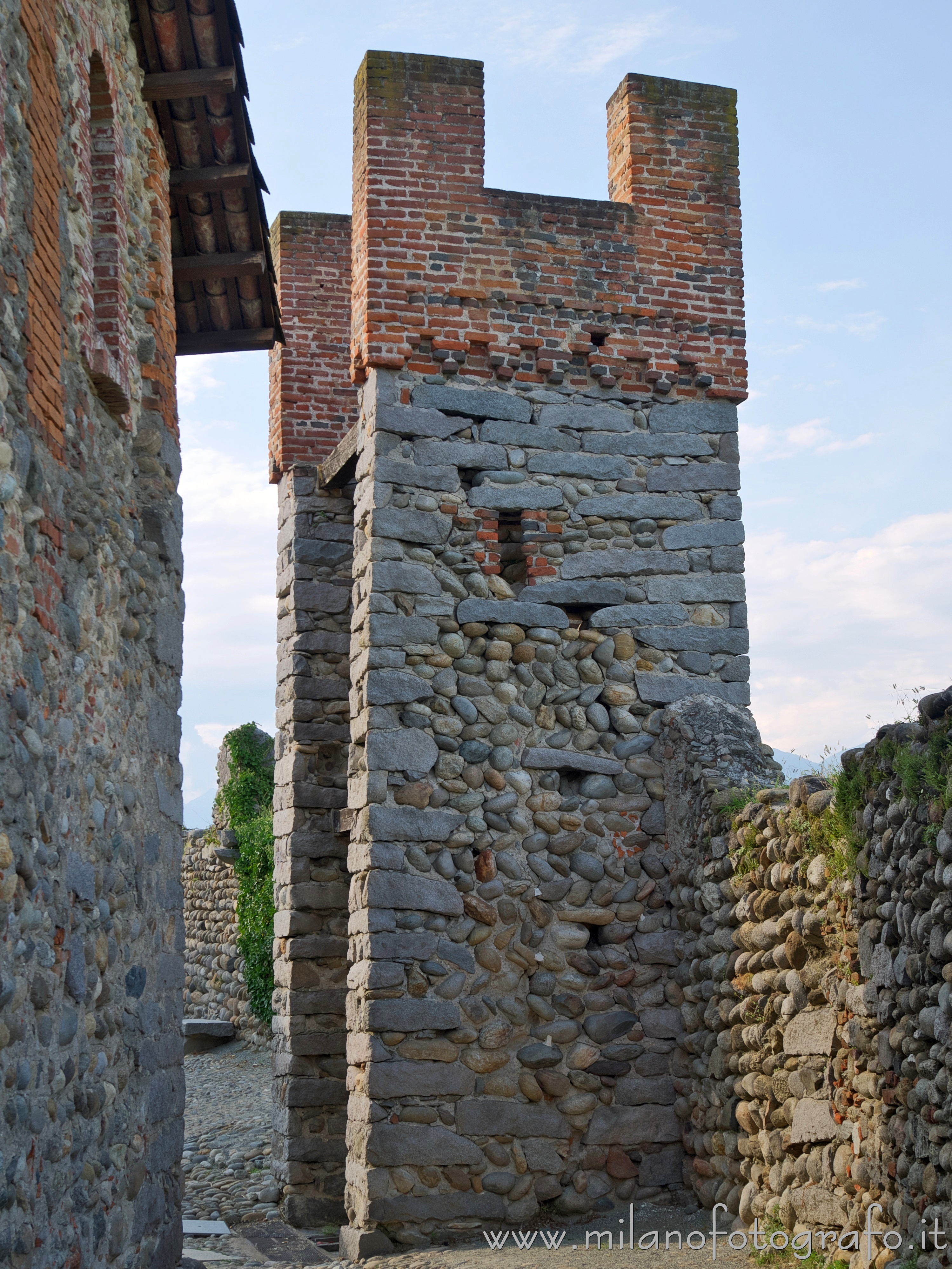 Candelo (Biella) - Torre quadrata del ricetto